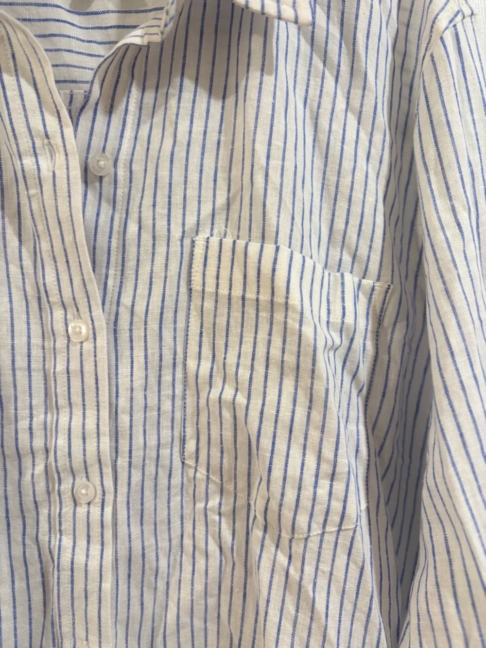 GAP White and Light Blue Striped Relaxed Button-Down Shirt - Picture 4 of 8